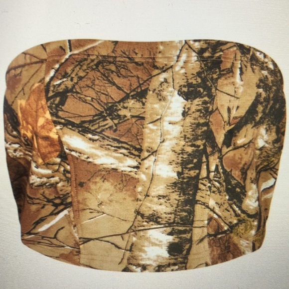 Camo Forest Crop Top - Picture 2 of 6